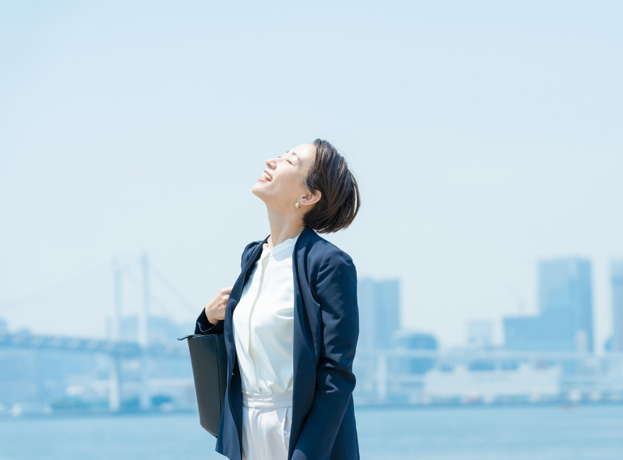 カウンセリングを行う医師と相談者